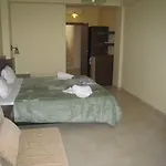 Otel 9 Queens