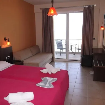 9 Queens Loutra Edipsou (Evia)