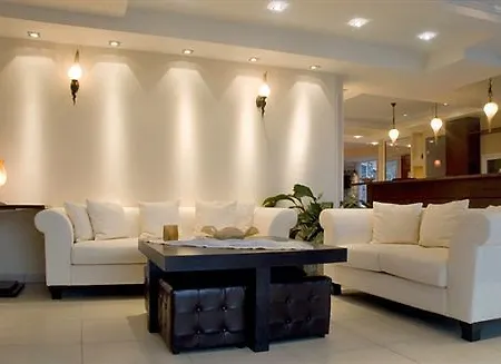 9 Queens Hotel 4*