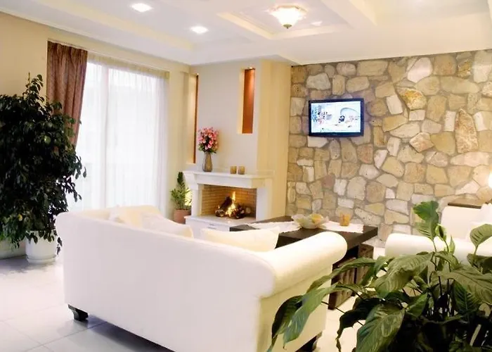 9 Queens Hotel Loutra Edipsou (Evia)