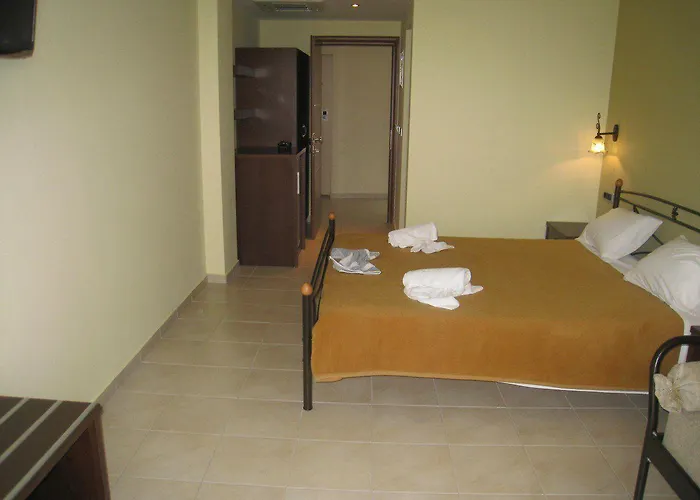 9 Queens 4* Loutra Edipsou (Evia)