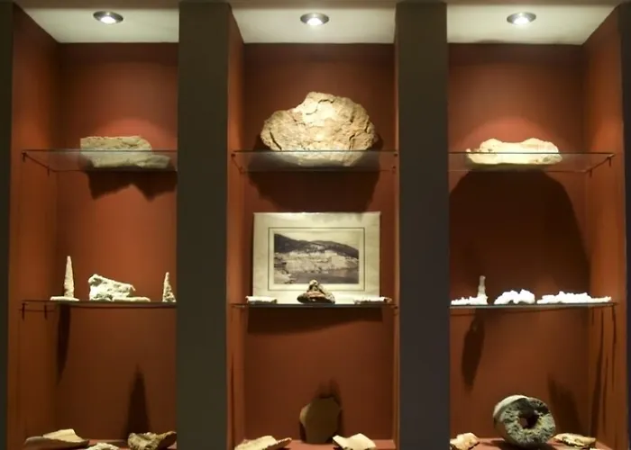 9 Queens Loutra Edipsou (Evia)