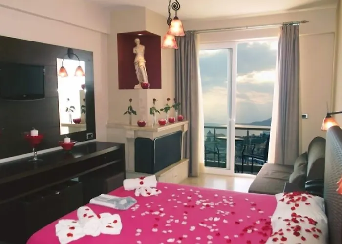 9 Queens Loutra Edipsou (Evia)