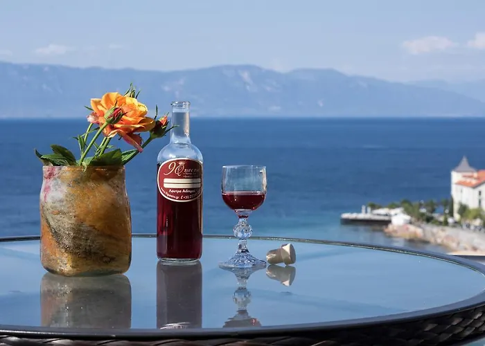 9 Queens Loutra Edipsou (Evia)