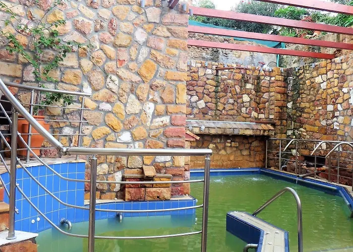 9 Queens Hotel Loutra Edipsou (Evia)